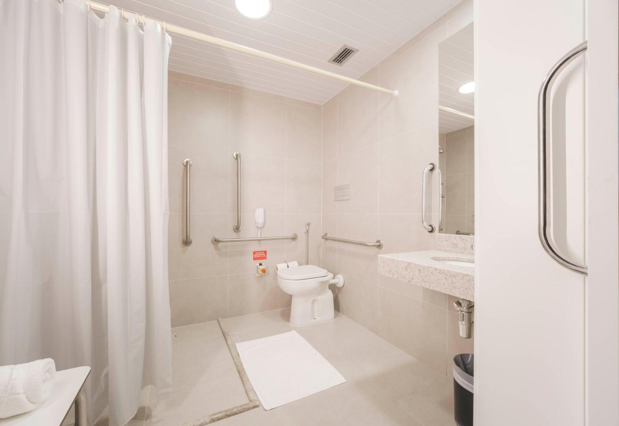 Ibis Budget Фарропилья Экстерьер фото