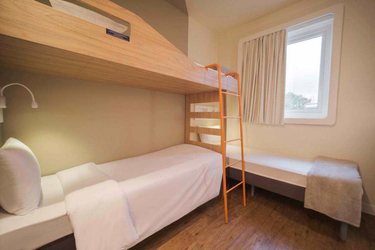 Ibis Budget Фарропилья Экстерьер фото